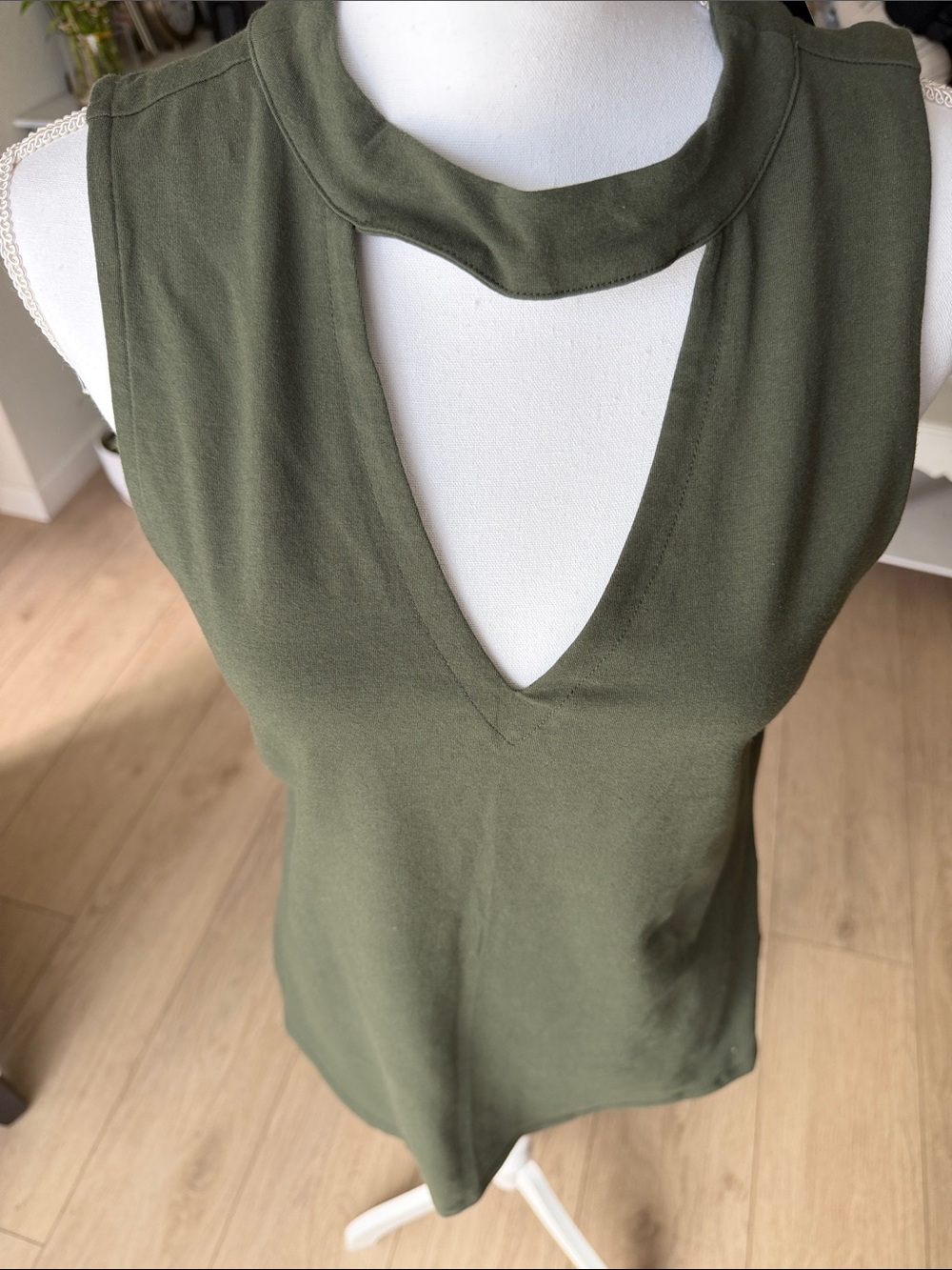 Choker V-Neck Sleeveless Tank Top in Olive Green
